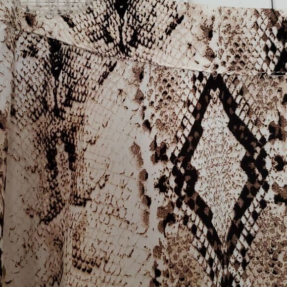 NWT Women's Animal Print Circle Skirt Size Small - Picture 2 of 8